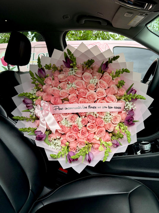 Ramo de 75 rosas + Tulipanes 🌷