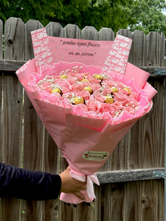 Ramo de 50 rosas +chocolates 🌹