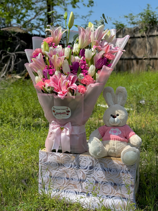 Ramo de tulipanes 🌷 +oso 🐰