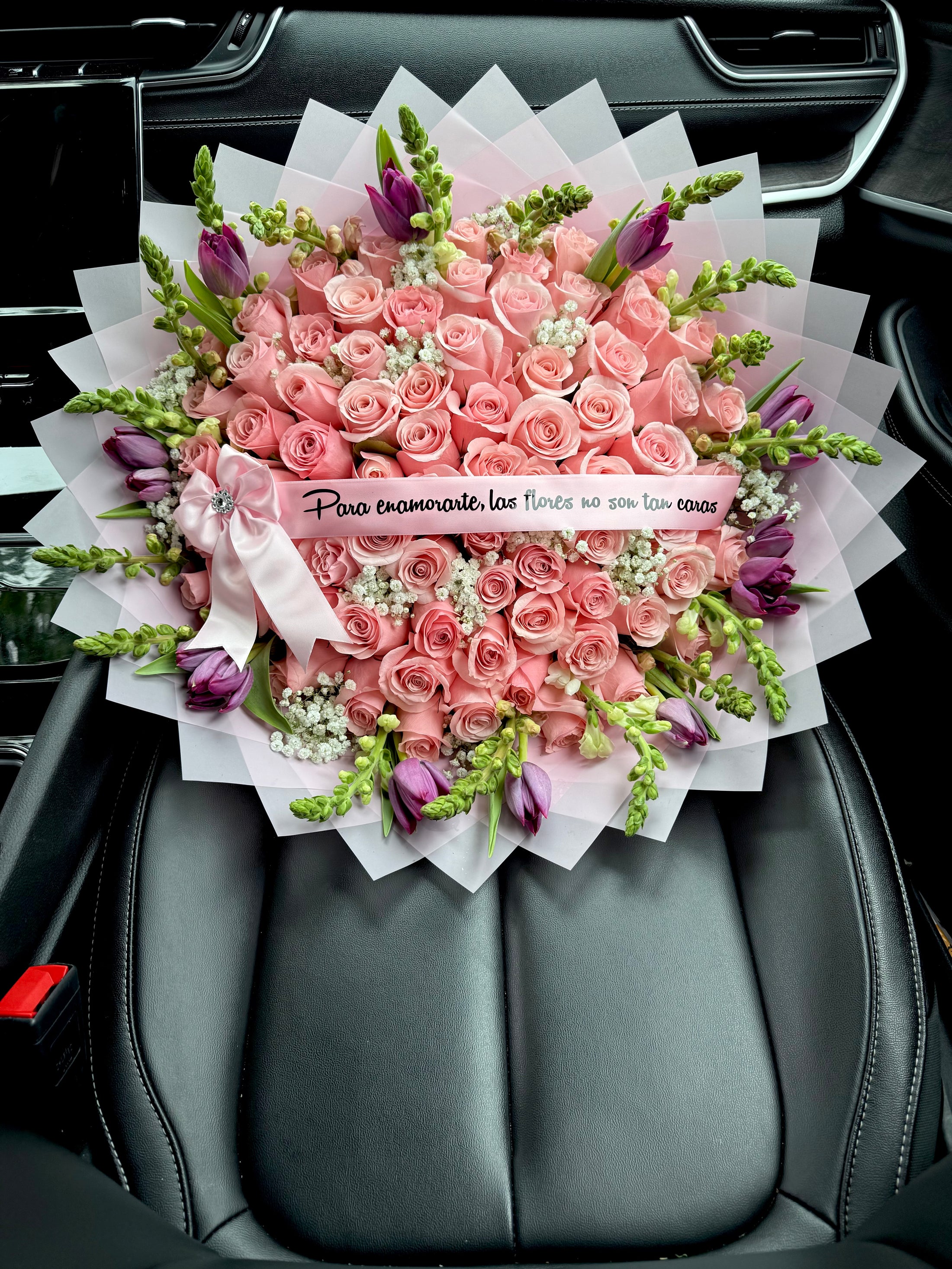 Ramo de 75 rosas + Tulipanes 🌷