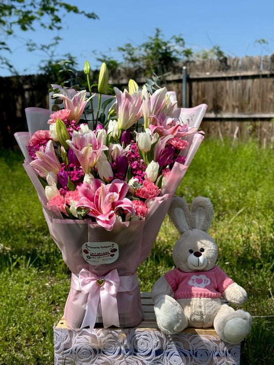 Ramo de tulipanes 🌷 +oso 🐰