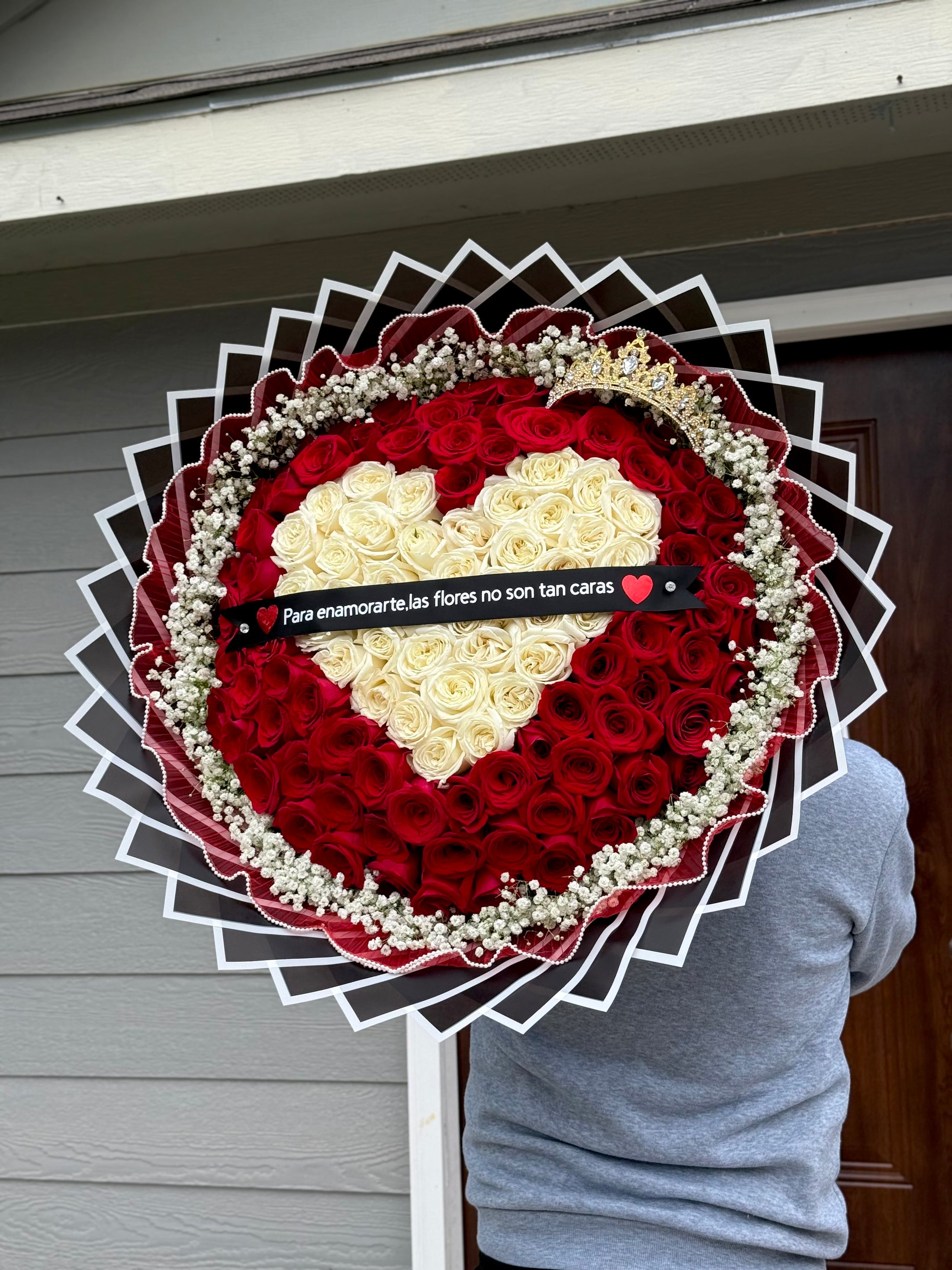 Ramo de 100 rosas en corazón ♥️ 🌹